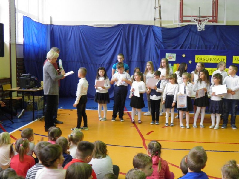 Pasowanie na ucznia klasy I.